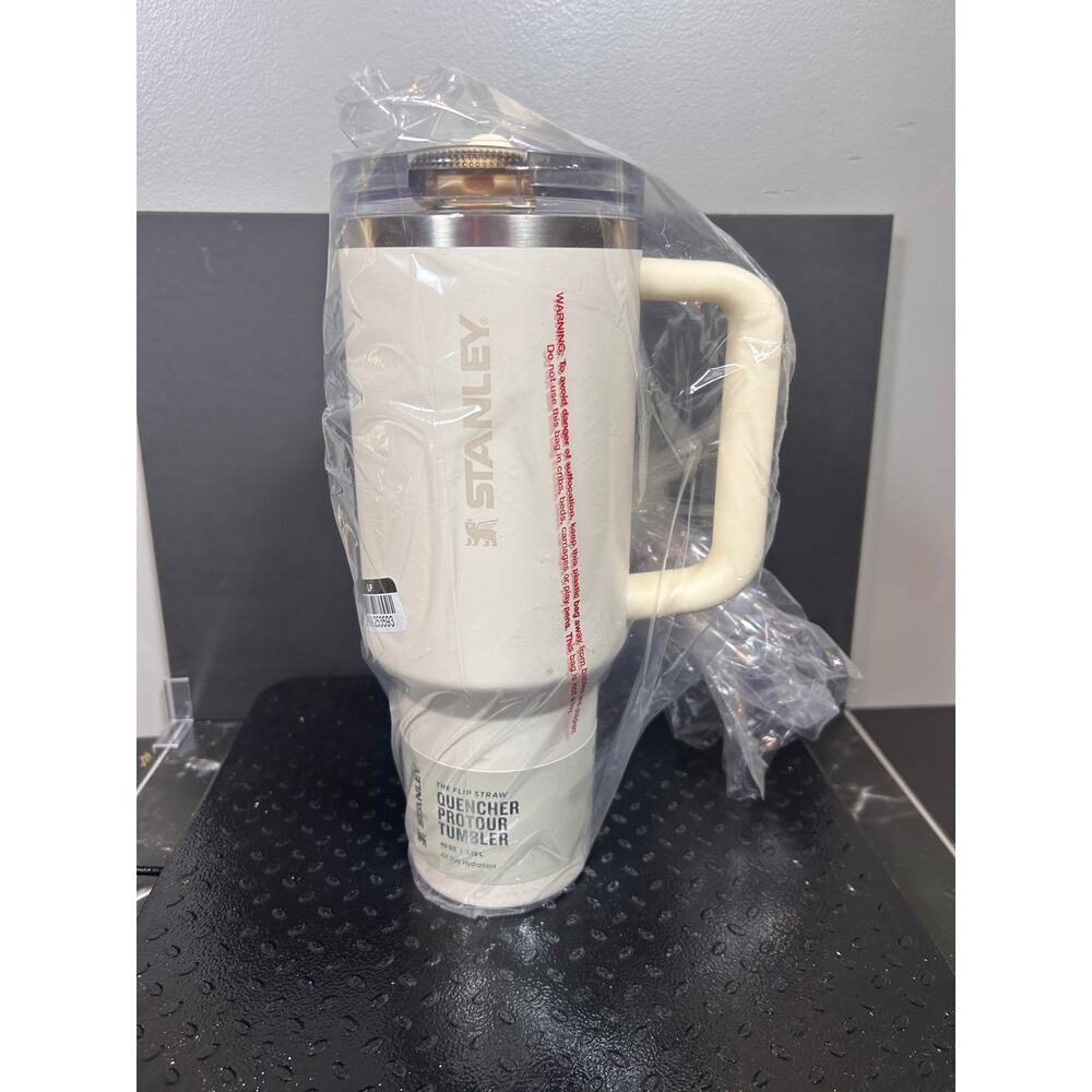 Stanley 40 oz Quencher Pro Tour Tumbler - Cream